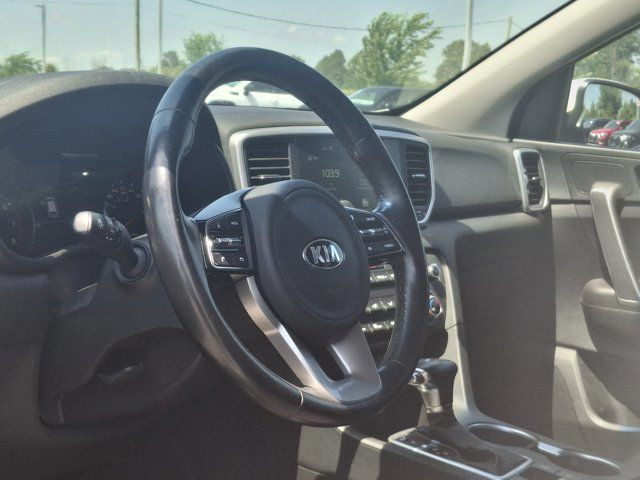 2020 Kia Sportage EX AWD | Pano Roof | Apple CarPlay | Android in Cars & Trucks in Guelph - Image 2