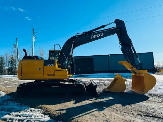 2016 DEERE 130G EXCAVATOR  in Heavy Equipment in Calgary - Image 7