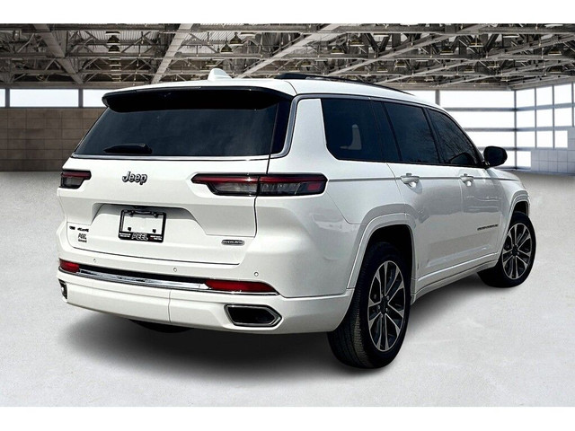  2022 Jeep Grand Cherokee L L Overland | 6 Passenger | Lux Tech  in Cars & Trucks in Mississauga / Peel Region - Image 2