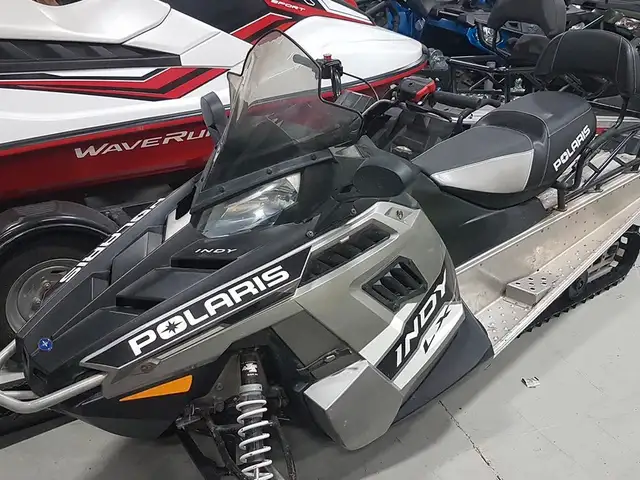 2023 Polaris INDY 550 LXT $ 58 BI/WEEKLY!  in Snowmobiles in Strathcona County - Image 2