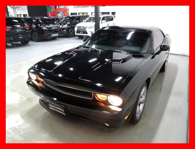 2013 Dodge Challenger SXT PLUS *LEATHER/BLUETOOTH/LOADED*!!! in Cars & Trucks in City of Toronto - Image 3