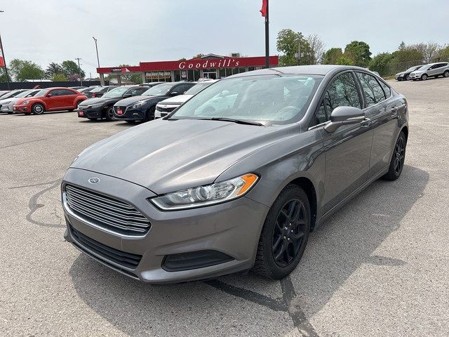  2014 Ford Fusion SE, POWER SEATS, CLEAN CARFAX! in Cars & Trucks in London - Image 2