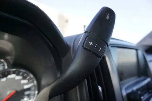 2015 GMC Sierra 2500HD in Cars & Trucks in Oakville / Halton Region - Image 21