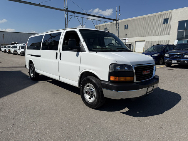 2016 GMC Savana LT - 15 PASSENGER in Cars & Trucks in Oakville / Halton Region - Image 3