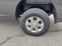 TIRES: LT275/70R18E BSW ALL-SEASON (STD),REMOTE START SYSTEM,MOPAR FRONT & REAR ALL-WEATHER FLOOR MA... (image 7)
