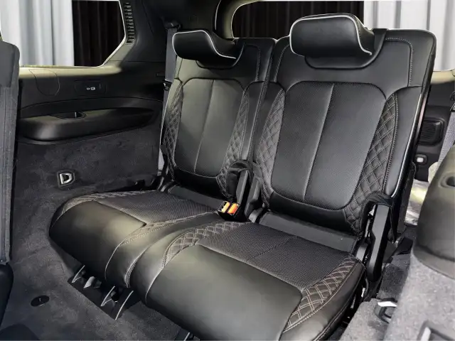 2024 Jeep Grand Cherokee L in Cars & Trucks in Strathcona County - Image 29