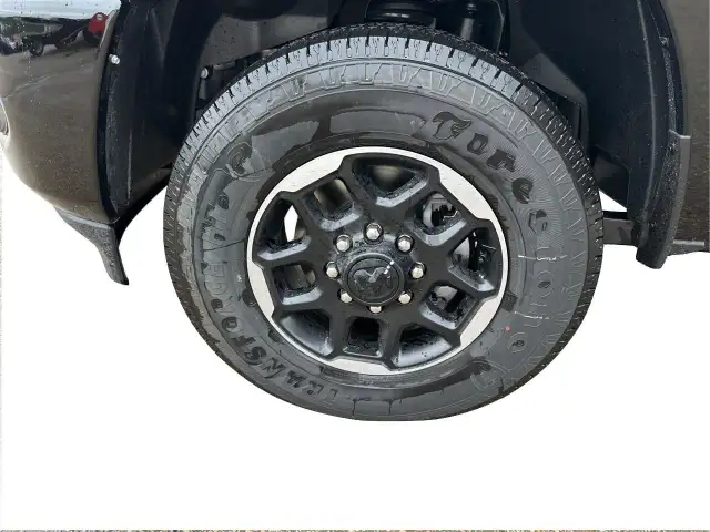 2025 RAM 3500 LARAMIE CREW CAB DIESEL LONGBOX in Cars & Trucks in Red Deer - Image 11