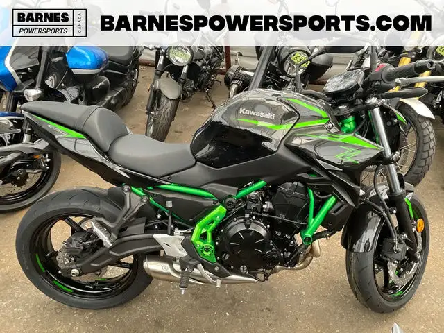 2025 Kawasaki Z650 dans Utilitaires et de promenade dans Calgary - Image 2