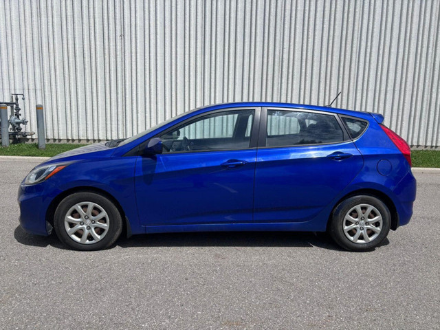 2013 Hyundai Accent 4dr Sedan Manual GL *Ltd Avail* in Cars & Trucks in Mississauga / Peel Region - Image 2