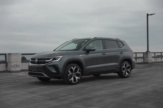 2023 Volkswagen Taos in Cars & Trucks in Delta/Surrey/Langley - Image 7