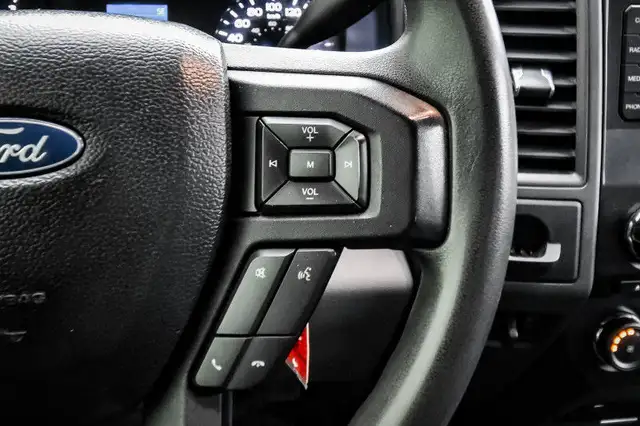2017 Ford F-550 Super Duty DRW XL - Power Windows in Cars & Trucks in Ottawa - Image 17