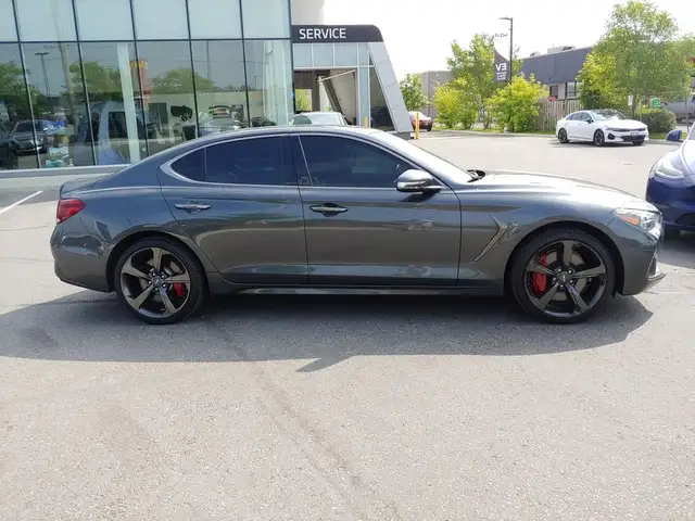 2019 Genesis G70 3.3T Sport AWD | SUNROOF | NAV | HTD SEATS | LT in Cars & Trucks in Oakville / Halton Region - Image 10