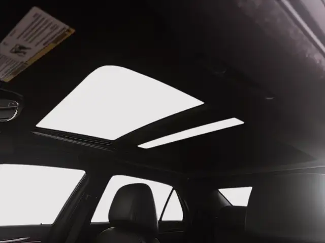 2012 Chrysler 300 LIMITED in Cars & Trucks in Laval / North Shore - Image 23