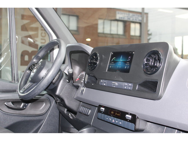 2021 Mercedes-Benz Sprinter Cargo Van 177\" EXTRA EXTENDED - 3.0 in Cars & Trucks in City of Toronto - Image 3