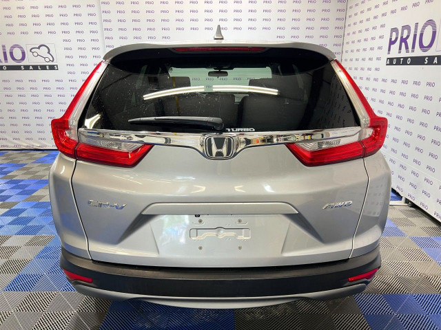 2017 Honda CR-V in Cars & Trucks in Ottawa - Image 4