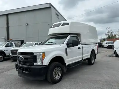 See Dealer Website for Details. 2017 Ford Super Duty F-250 SRW BOITE 8 PIED