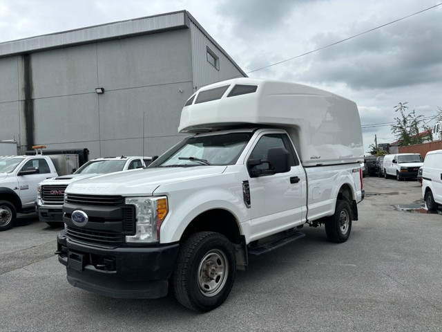 2017 Ford Super Duty F-250 SRW BOITE 8 PIED in Cars & Trucks in Laval / North Shore