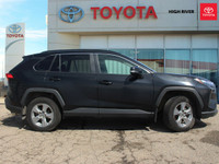 FEATURES OF THE RAV4 XLE AWD »» All-wheel drive for enhanced traction »» Automatic transmission for... (image 3)