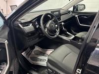 Snag a steal on this 2022 Toyota RAV4 XLE before someone else snatches it. Spacious yet easy-moving,... (image 8)