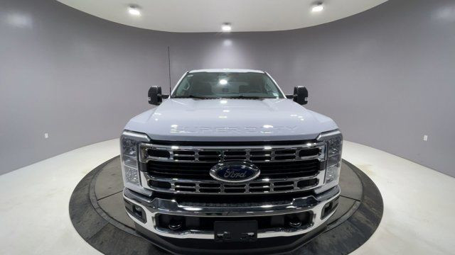 2025 Ford Super Duty F-350 SRW XLT - 613A in Cars & Trucks in Strathcona County - Image 3
