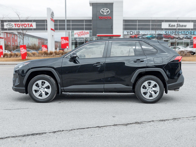 2019 Toyota RAV4 LE LOW KM / HEATED SEATS / BACK UP CAMERA in Cars & Trucks in City of Toronto - Image 4