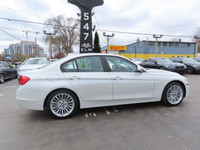 LOW LOW KMS - 100% CANADIAN VEHICLE Visit Our Website @ EliteLuxuryMotors.ca _______________________... (image 6)