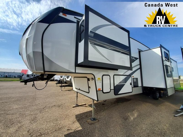 2022 Coachmen Chaparral 360IBL in Travel Trailers & Campers in Saskatoon - Image 3