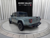 QUICK ORDER PACKAGE 24W WILLYS, BLACK 3-PIECE FREEDOM HARDTOP, CONVENIENCE GROUP, TECHNOLOGY GROUP,... (image 4)