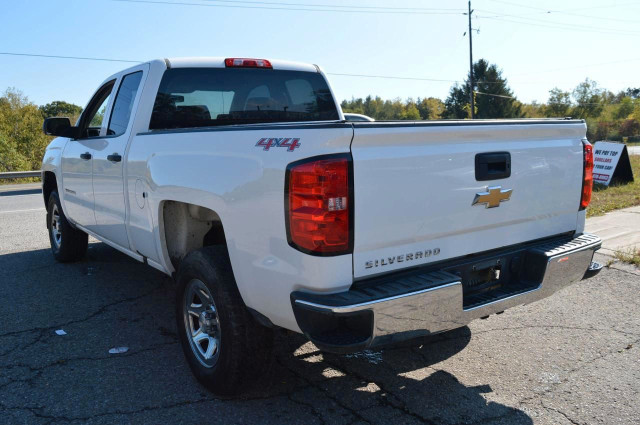 2017 CHEVROLET SILVERADO 1500 4WD Double Cab 143.5" Work Truck in Cars & Trucks in Markham / York Region - Image 3