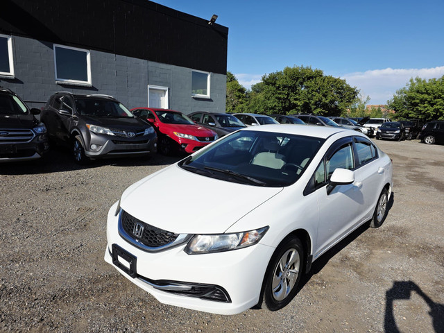 2013 Honda Civic LX Clean Carfax Well Serviced Heated Seats Manu in Cars & Trucks in Calgary