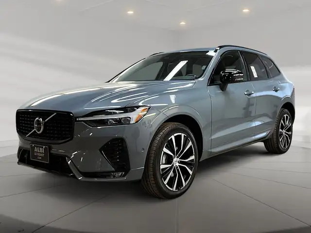2024 Volvo XC60 B5 PLUS DARK CUIR TOIT PANO NAV 4RM in Cars & Trucks in Laval / North Shore - Image 2