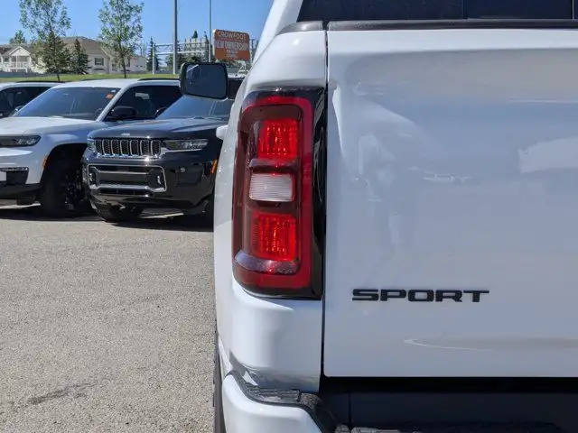2026 Ram 1500 Sport - 3.92 Rear Axle Ratio - Anti Spin in Cars & Trucks in Calgary - Image 12