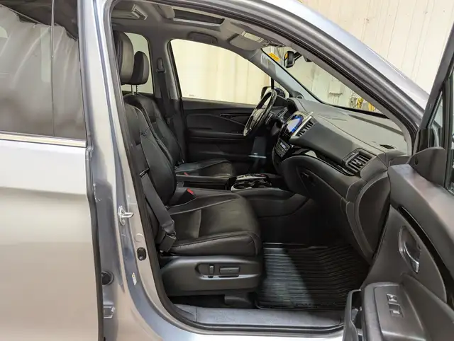 2018 Honda Pilot Touring No Accidents | Leather | Navigation dans Autos et camions dans Calgary - Image 20