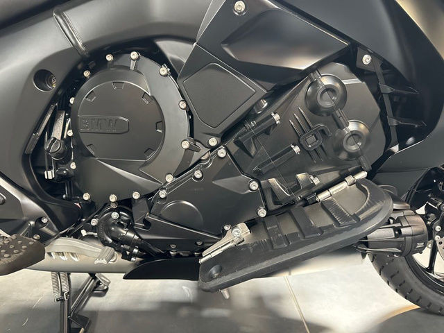 2024 BMW K 1600 B Black Storm Metallic in Sport Touring in Calgary - Image 3