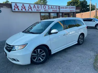 Top of the line 8 passengers, ONE OWNER, NO ACCIDENT, DVD, Navigation, Leather Power Heated Seats, B...