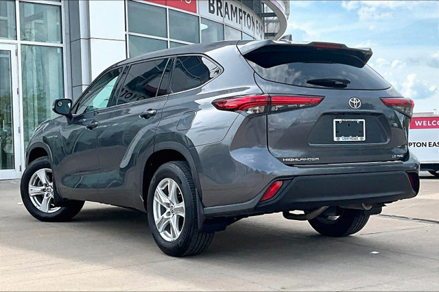 2020 Toyota Highlander LE AWD in Cars & Trucks in Mississauga / Peel Region - Image 4