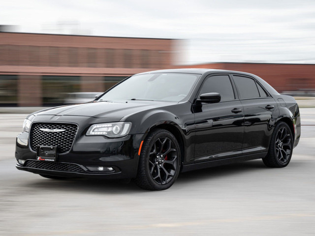 2019 Chrysler 300 SPORT PKG|NAV|PANOROOF|CLEAN CARFAX|BACKUP CAM in Cars & Trucks in City of Toronto - Image 2