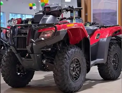 APPLY NOW: https://www.ridecollective.ca/get-pre-approved The 2025 HONDA RUBICON 700 is a durable an...