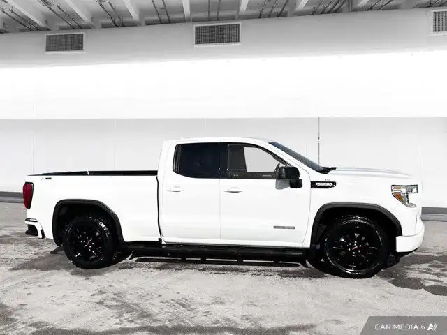 2022 GMC Sierra 1500 Limited Elevation 5.3L Double Cab in Cars & Trucks in Winnipeg - Image 8