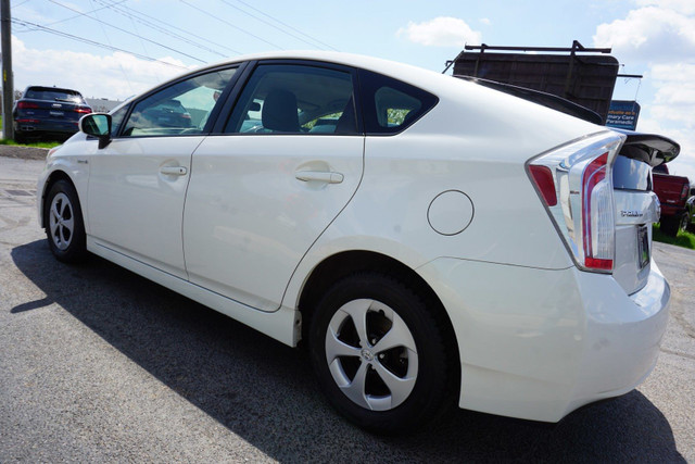 2013 Toyota Prius in Cars & Trucks in Oakville / Halton Region - Image 4