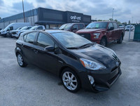 Finance this vehicle! Apply at stonebridgeauto.com 2016 Toyota Prius C Technology with 155000km. 1.5... (image 1)
