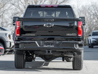 6-Way MultfFlex Tailgate | Duramax Diesel | Power Retractable Assist Steps | Sunroof | Black Emblems... (image 7)