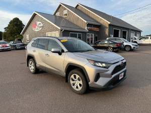 2021 Toyota RAV 4 LE