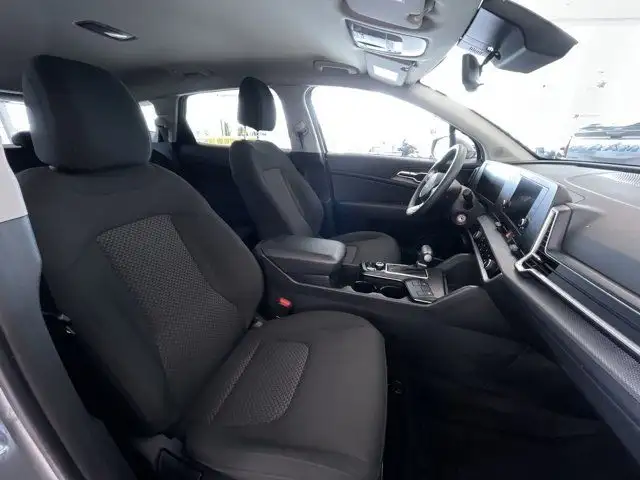 2023 Kia Sportage LX | AWD | Backup Camera | Heated Seats in Cars & Trucks in Prince George - Image 17
