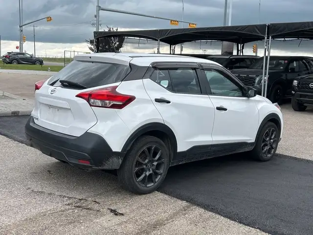 2019 Nissan Kicks S FWD - AIR CONDITIONING / BACK UP CAMERA in Cars & Trucks in Calgary - Image 6