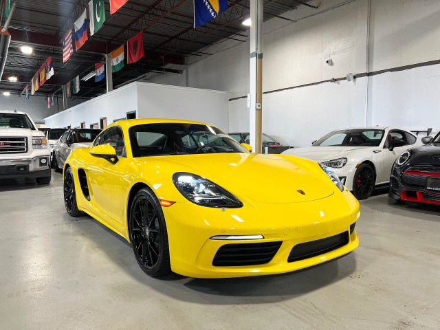  2022 Porsche 718 Cayman T Coupe in Cars & Trucks in City of Toronto - Image 4