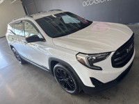 Le GMC Terrain SLE 2020 est un VUS compact qui combine style audacieux, technologie moderne et confo... (image 1)