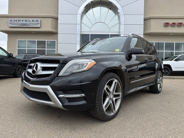 2013 Mercedes-Benz GLK 350 Station Wagon 4MATIC | Blowout in Cars & Trucks in Edmonton - Image 2