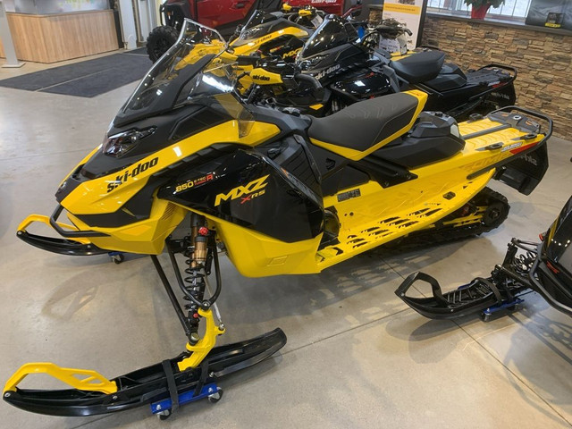  2024 Ski-Doo MX Z X-RS TURBO 850Etec XRS 137" WITH ACCY ADDED in Snowmobiles in Guelph - Image 4