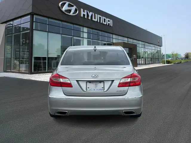 2013 Hyundai Genesis 3.8 Premium Package in Cars & Trucks in Oshawa / Durham Region - Image 7